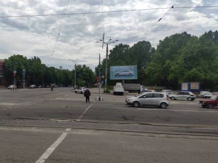 Білборд, Бігборд (Борд)  A у Запоріжжі пр.Соборний — вул.Дніпровська -пл.Волі (призматрон), ст.А Фото 1