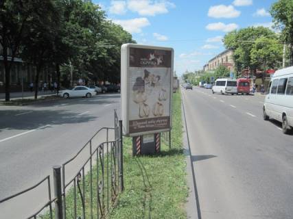 Ситилайт A в Запорожье, 1.2x1.8  ул. Сталеваров – ул. Маяковского фото 1