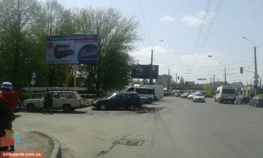 Білборд, Бігборд (Борд)  B у Луцьку вул. Конякіна, 39 (вїзд на стоянку автостанціі №1, навпроти ТЦ Варшавський) Фото 1