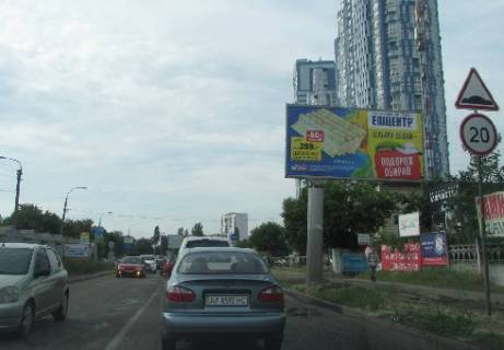 Призма A в Киеве, 3x6  Сверстюка Евгения ул., 21а (к Соборности пр.) - 340607 фото 1