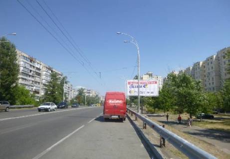 Призма A в Киеве, 3x6  Героев Днепра ул., 38 - 303300 фото 1