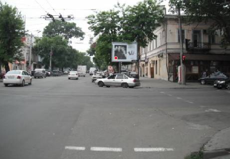 Скролер, Скрол A у Одесі Б.Арнаутская ул. - Ришельевская ул., 60 - 238441 Фото 1