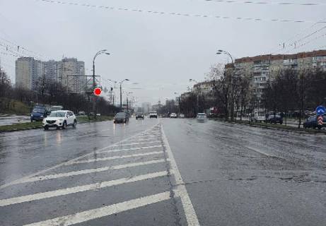 Призма B в Киеве, 3x6  Правди пр. (на розподілювачі) - 341200 фото 1