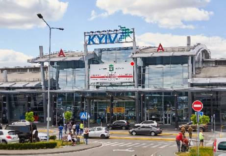 Брандмауэр A в Киеве, 4x10  Фасад терминала, улица (Терминал А) фото 1