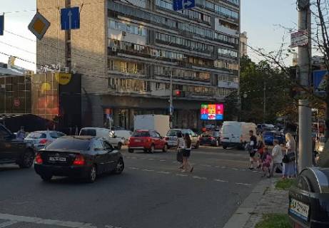 Нестандарт  у Києві Большая Васильковская ул., 94 Фото 1