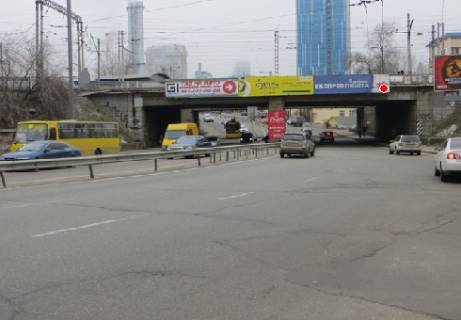 Нестандарт A в Киеве, 2x8  Липковского ул. (бывш. Урицкого ул.) (8) фото 1