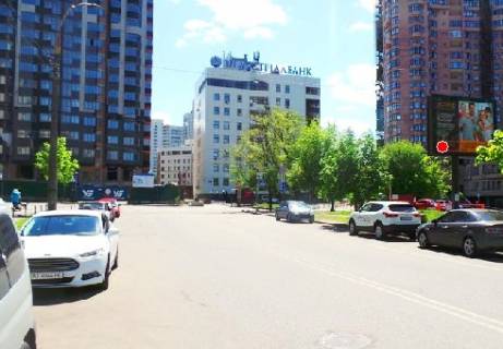 Скроллер A в Киеве Евгения Коновальца ул., 34 - 318655 фото 1