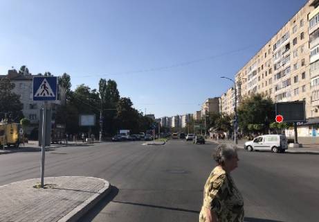 Скроллер A в Чернигове, 2.32x3.14  Рокоссовского ул., 10 - Защитников Украины ул., 1 - 238565 фото 1