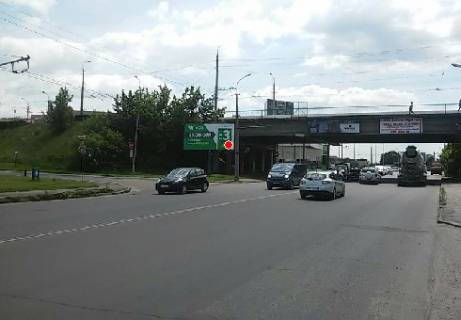 Билборд B в Луцке, 3x6  Карпенка-Карого ул., перед мостом, со стороны рынка фото 1
