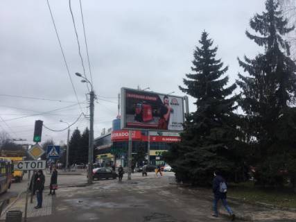 Призма A в Ровно, 6x3  перехр. вул. Київської-Відінської - 300797 фото 1