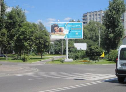 Призма A в Ровно, 6x3  перехр. вул. Міцкевича-Кавказька - 300910 фото 2