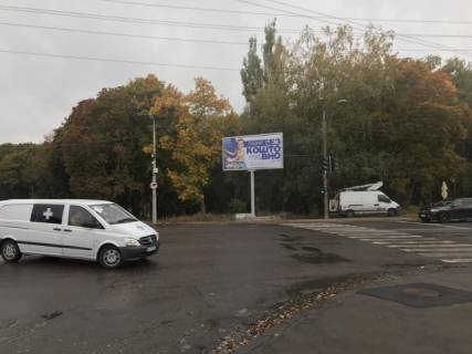 Призматрон, Призма B у Рівному, 6x3  перехр. вул. Басівкутська - Чорновола - 467193 Фото 1