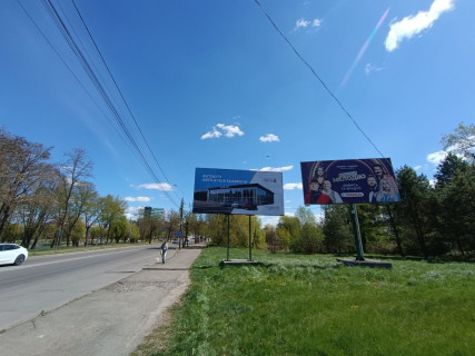 Билборд A в Ровно, 6x3  Бандери, (навпроти Гідропарку) фото 1