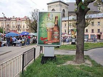 Ситилайт B в Львове, 1,2x1,8  Соборна пл. фото 1