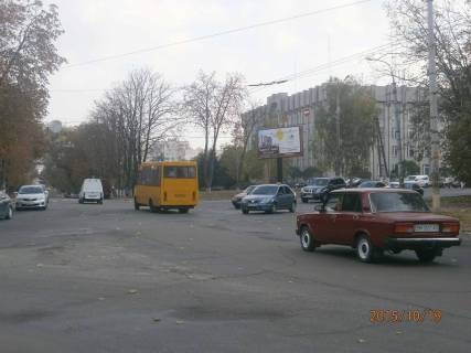Білборд, Бігборд (Борд)  A у Сумах, 3х6  вул. Іллінська / площа Баумана, Автовокзал Фото 1