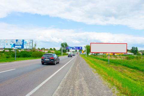 Билборд A в трасах Львова, 3х12  М-06 Київ-Чоп фото 1