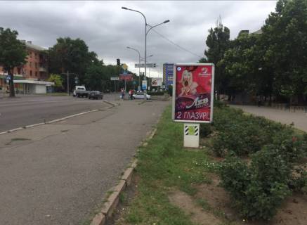 Брендмауер, Брандмауер, Брандмауэр A у Миколаєві пр. Богоявленский, 39А - Кинотеатр Юность (ул Театральная) - ТРЕТИЙ Фото 1