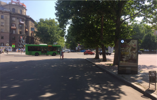 Брандмауэр A в Николаеве ул Соборная, 9 (между пр. Центральный и ул Адм. Макарова, возле маг. 'СОТКИ') фото 1