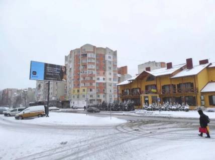 Білборд, Бігборд (Борд)  B у Луцьку вул. Кравчука, 18 Фото 1