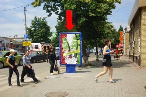 Ситилайт A в Кременчуге, 1.8x1.2  Шевченка вул., 24/43 / Першотравнева вул., біля центрального ринку, мед. центру "Віком" фото 1