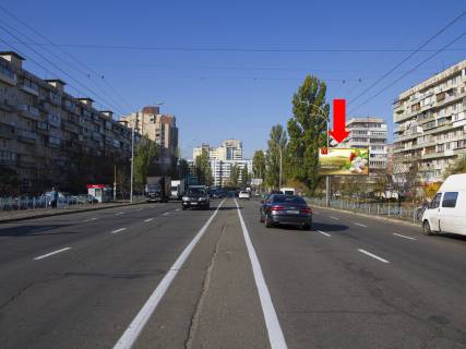 Призма  в Киеве, 3x6  Архипенка вул. (колиш. М. Залки), навпроти супермаркету "Сільпо", в сторону ст.м. "Оболонь" - 445828 фото 1