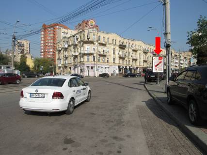 Сiтiлайт  у Києві, 1.8x1.2  Бульварно-Кудрявська вул. (колиш. Воровського) - вул. Златоустівська, біля Цирку, в сторону вул. Дмитрівської Фото 1