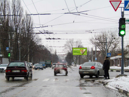Призма A в Харькове, 3x6  Валентинівська вул., навпроти буд. 31 - 667775 фото 1