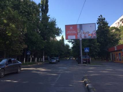 Билборд A в Одессе Ільфа і Петрова вул., 12 фото 1