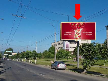 Билборд A в Черновцах, 3x6  Хотинська вул., 41, біля АЗС "ОККО", в бік супермаркету "Епіцентр" фото 1