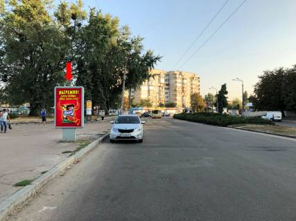 Ситилайт  в Черкассах, 1.8x1.2  Шевченка бул. / 700-річчя Черкас пл., біля зупинки, з центру фото 1