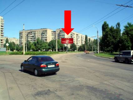 Билборд A в Черкассах, 3x6  Сумгаїтська вул. / 30-річчя Перемоги вул., біля супермаркету "Епіцентр", роздільник фото 1