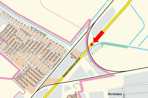 Билборд  в Херсоне, 3x6  Бериславське шосе, роздільник, в центр, ліва схема