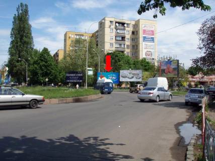 Білборд, Бігборд (Борд)  A у Ужгороді, 3x6  Минайська вул. / Бородіна вул. / Грушевського вул., біля ринку Фото 1