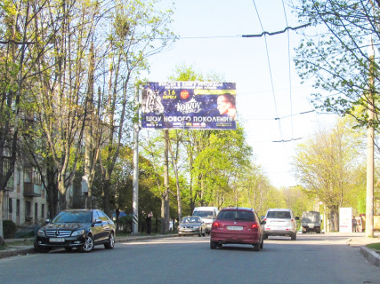 Билборд B в Харькове, 3x6  Космонавтів вул., 3, з центру фото 1