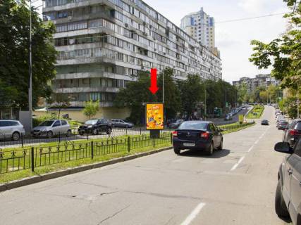 Сiтiлайт  у Києві, 1.8x1.2  Гаврилишина вул. (колиш. вул. Василевської), 10 - вул. Ярмоли, роздільник, в бік пр. Перемоги Фото 1