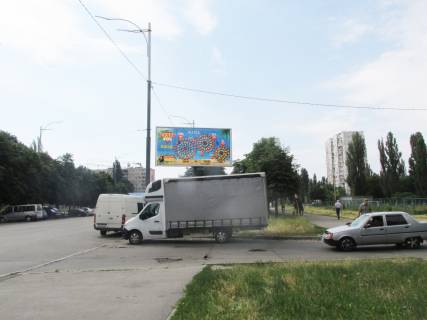 Призма A в Киеве Роллана бул., 3 - 290766 фото 1
