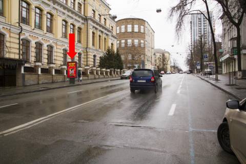 Сiтiлайт  у Києві, 1.8x1.2  Бульварно-Кудрявська вул. (колиш. вул. Воровського), 24, в сторону пл. Львівська Фото 1