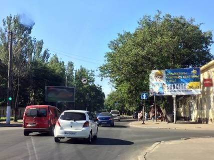 Билборд  в Одессе, 3x6  Головатого вул., 83, в центр фото 1