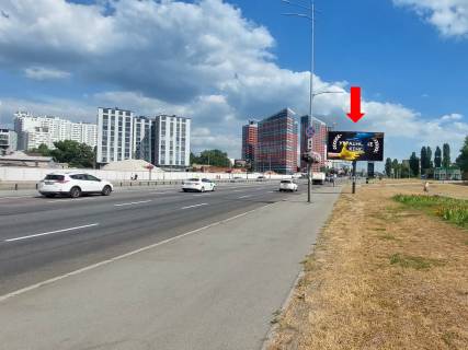 Скроллер A в Киеве, 3x6  Бажана пр., біля ст.м. "Вирлиця", АЗС "Glusco", в сторону Харківської пл, аеропорту "Бориспіль" - 470688 фото 1