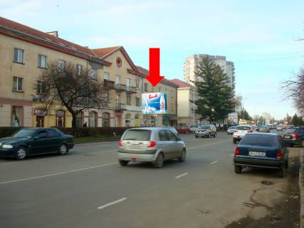 Білборд, Бігборд (Борд)  B у Ужгороді, 3x4  Свободи пр., біля магазину "Фокстрот" Фото 1
