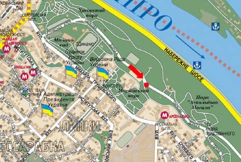 Ситилайт A в Киеве, 1.8x1.2  Паркова дорога вул., 3/5, перед КВЦ "Парковий", поворот на ресторан "Курени", в бік Дніпровського спуску схема