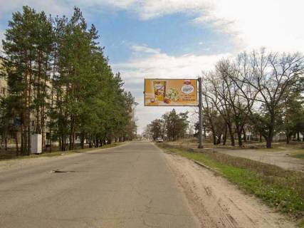 Білборд, Бігборд (Борд)  A у Куп'янськ-Вузловому, 3x6  смт Куп'янськ-Вузловий, в'їзд у місто, поворот на Ковшарівку, вул. Садова, 188 із центру Фото 1