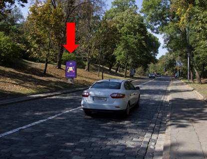 Сiтiлайт  у Києві, 1.8x1.2  Дніпровський узвіз №1, в центр Фото 1