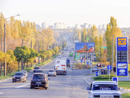 Билборд A в Харькове, 3x6  Тракторобудівників пр., 2а, в центр фото 1