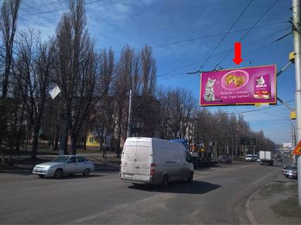Билборд A в Кременчуге, 3x6  Пугачова вул. / Свободи пр. (кол. 60-річчя Жовтня вул.), біля АЗС фото 1