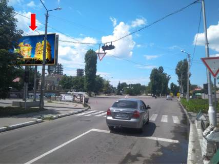 Билборд B в Кременчуге, 3x6  Набережна Лейтенанта Дніпрова, до мосту Крюківського фото 1