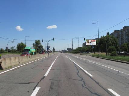 Призматрон, Призма A у Києві Шухевича пр. (колиш. Ватутіна пр.), 26 - 374214 Фото 1