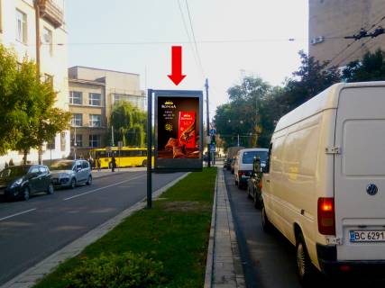 Ситилайт A в Львове, 1.8x1.2  Митрополита Андрея вул. - вул. Шептицьких, роздільник, район Політеху, в сторону пл. Святого Юра фото 1