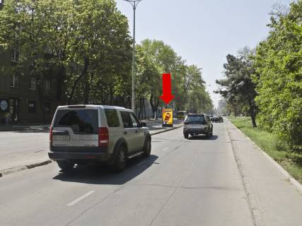 Ситилайт A в Одессе, 1.8x1.2  Гагаріна пр. / Шевченка пр., роздільник, №2, до Сегедської вул. фото 1