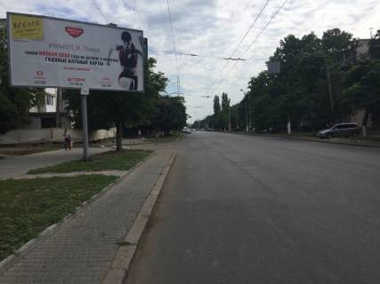 Билборд  в Одессе, 3x6  Космонавтів вул., 10, в центр фото 1